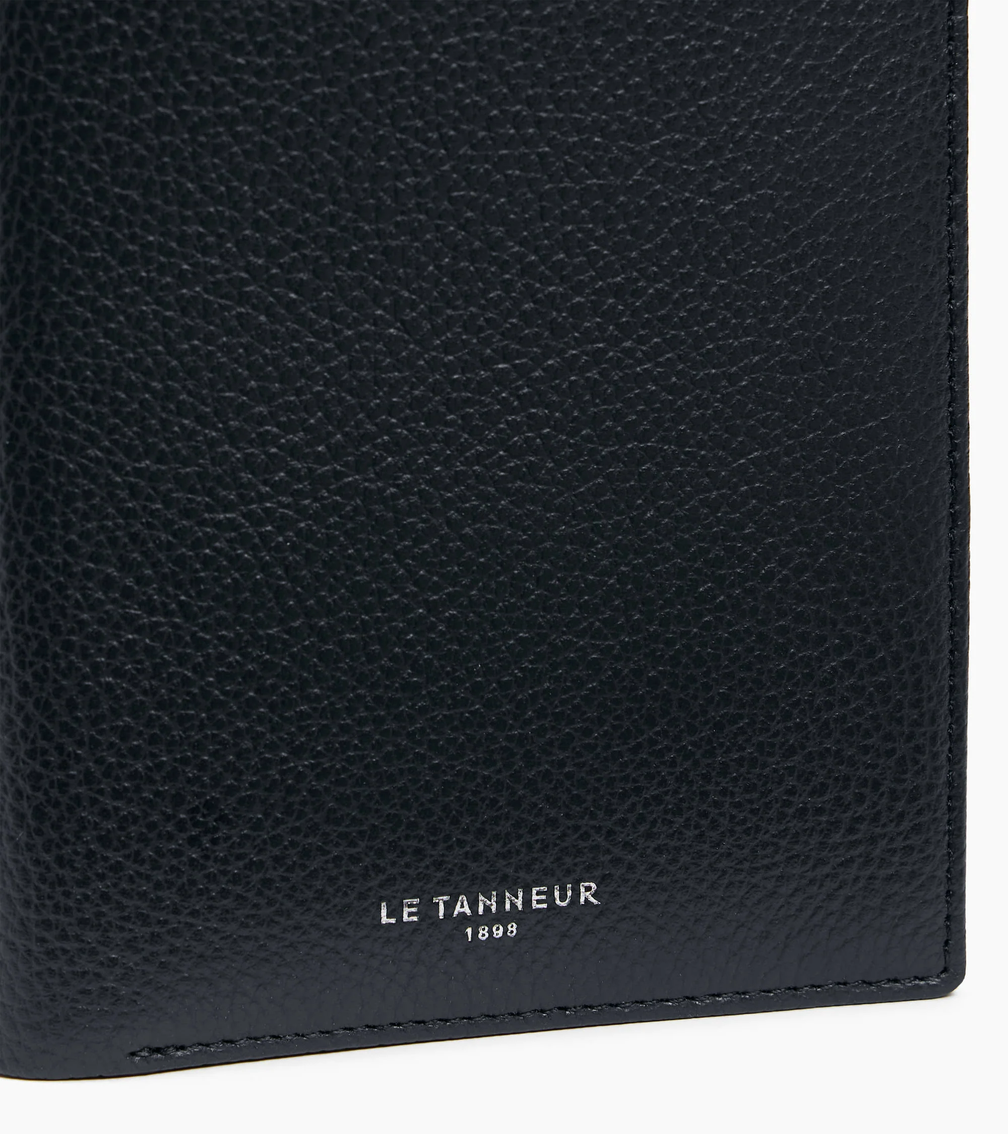 Emile zipped vertical wallet in grained leather - Image 2