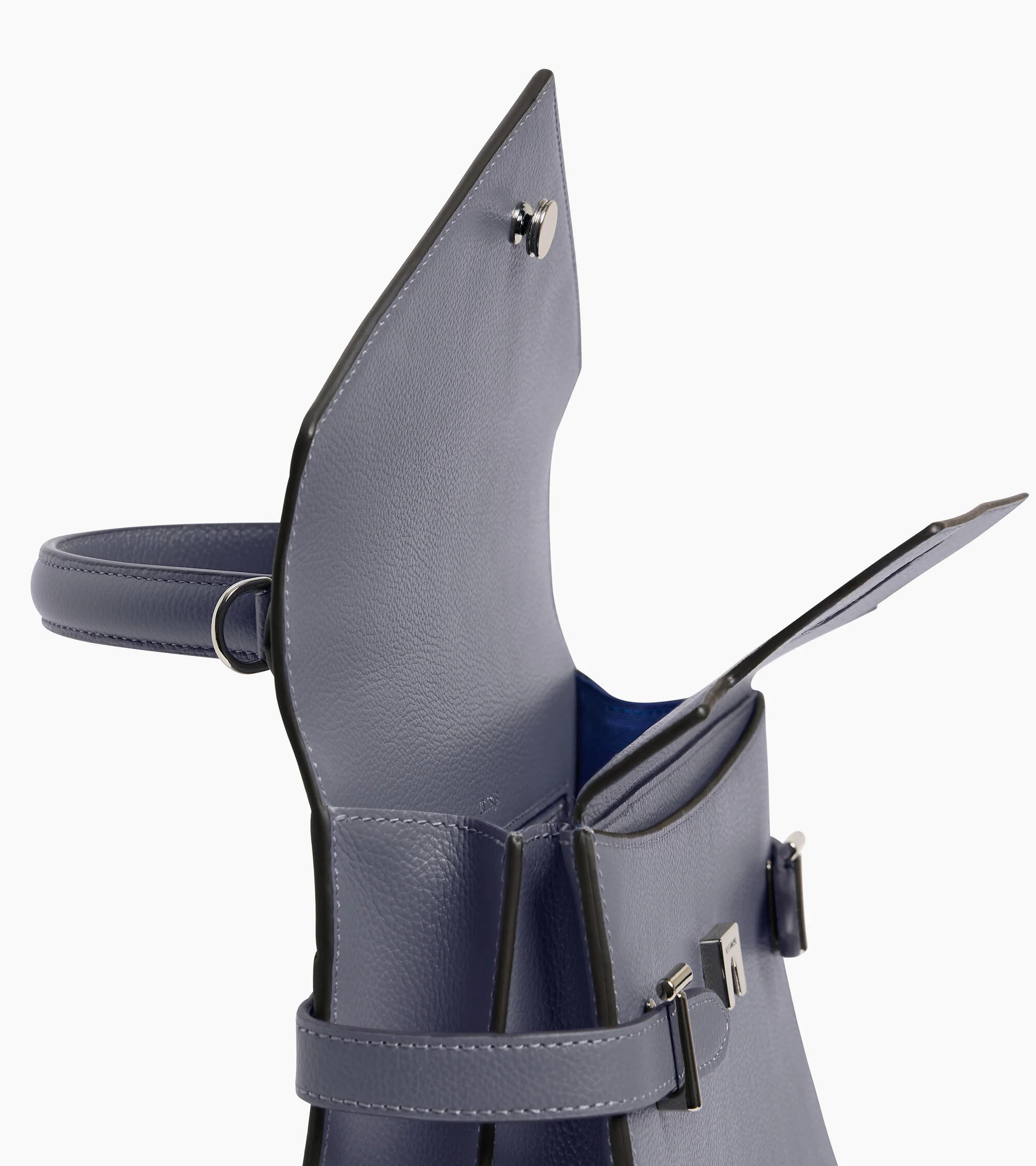 Emilie medium handbag with double flap in grained leather - Image 8