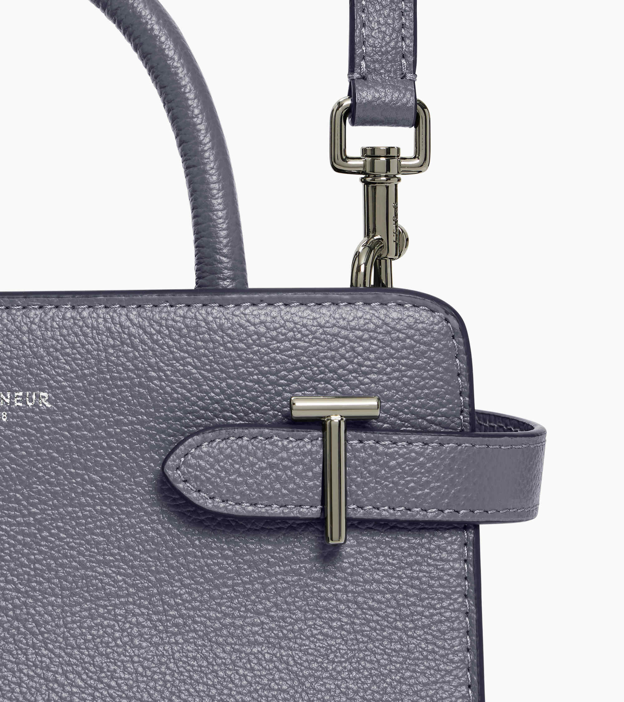 Emilie small handbag in grained leather - Image 3