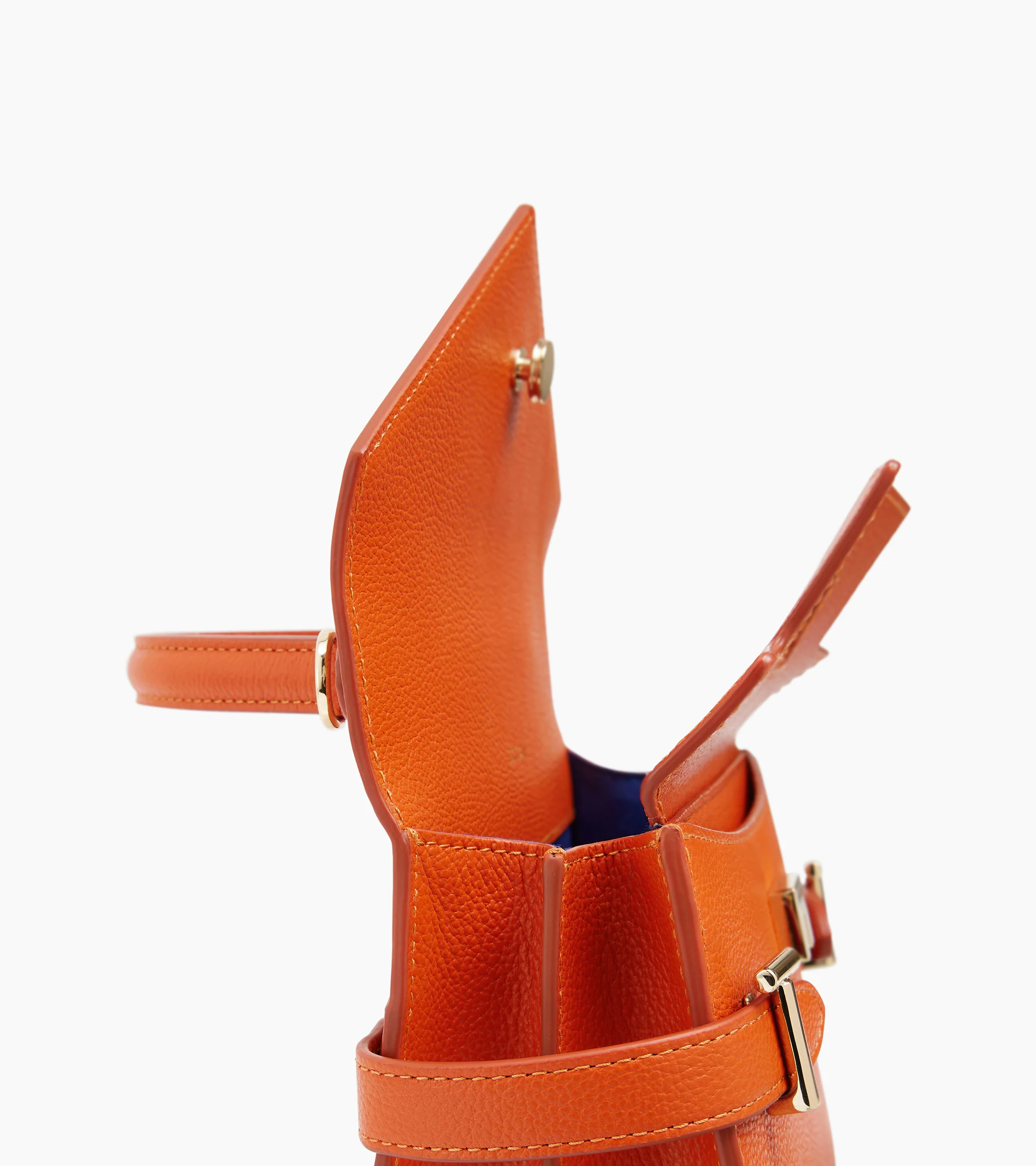 Emilie small handbag with double flap in grained leather - Image 7