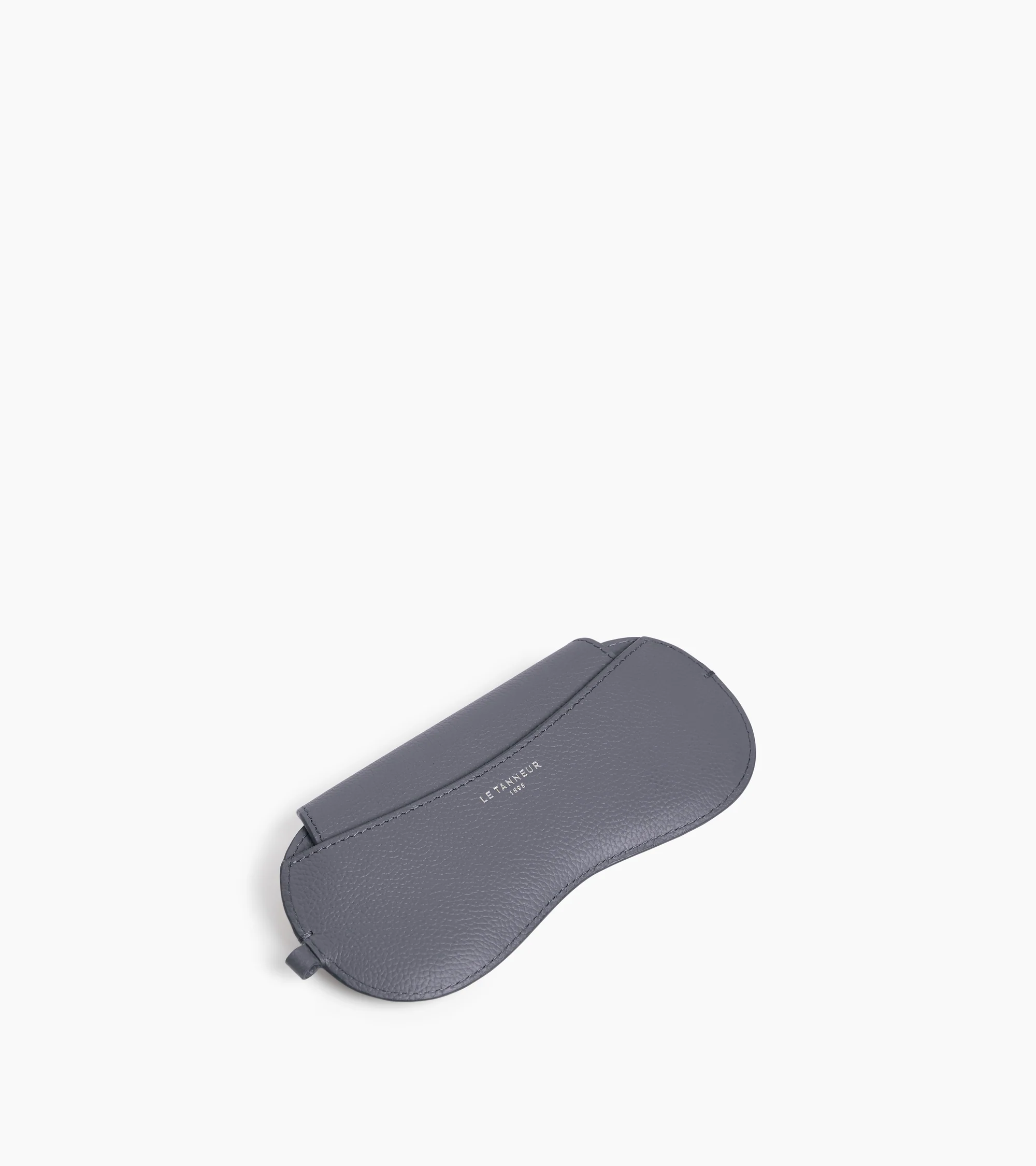 Glasses case with charms in grained leather - Image 3