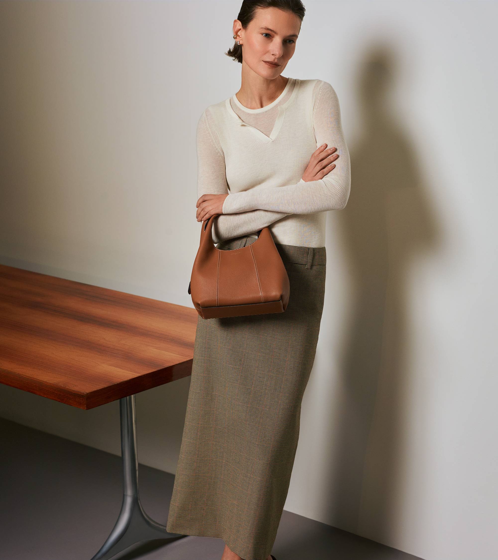 Juliette small handbag in grained leather - Image 6