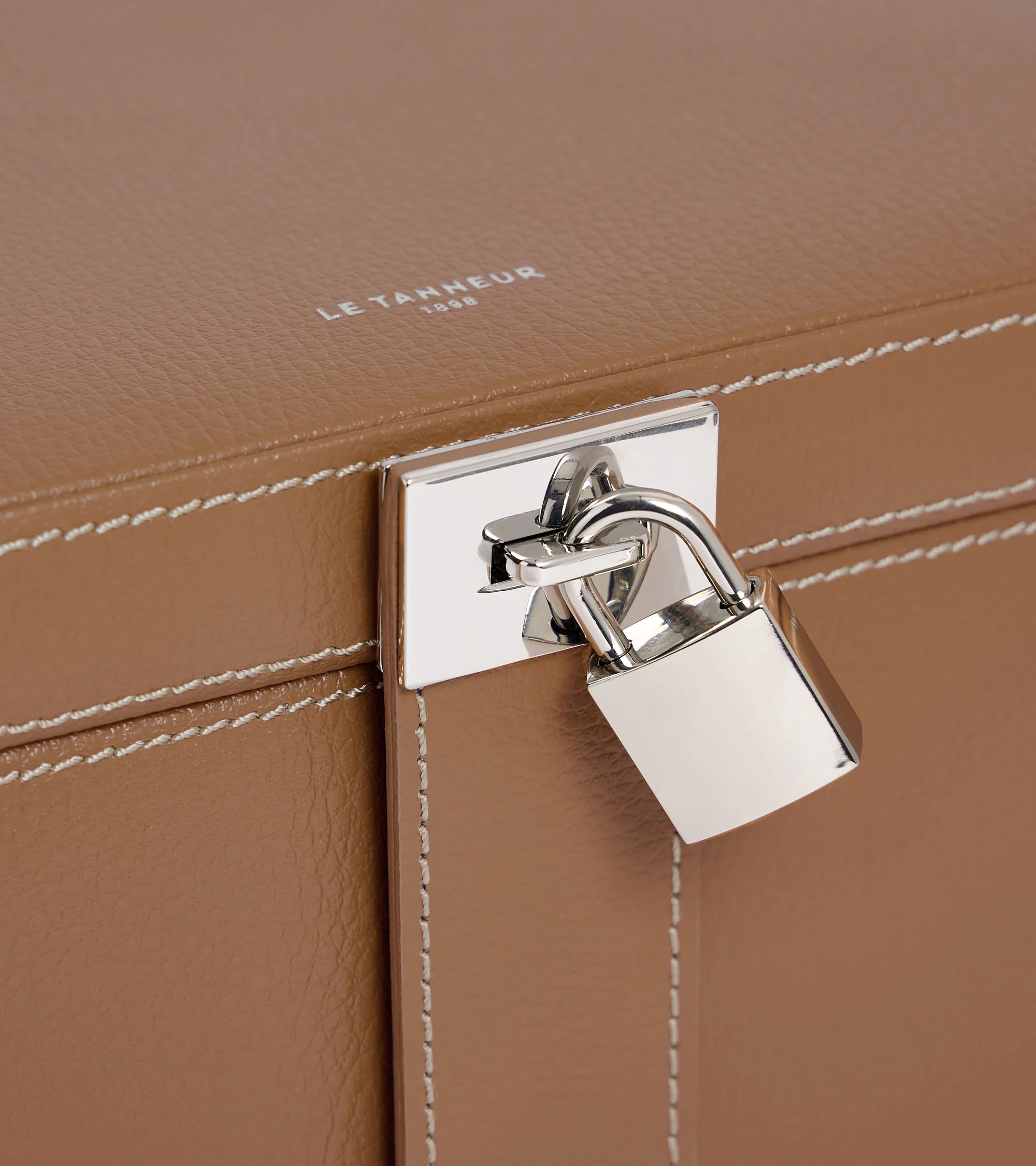 Large jewelry box in leather - Image 3