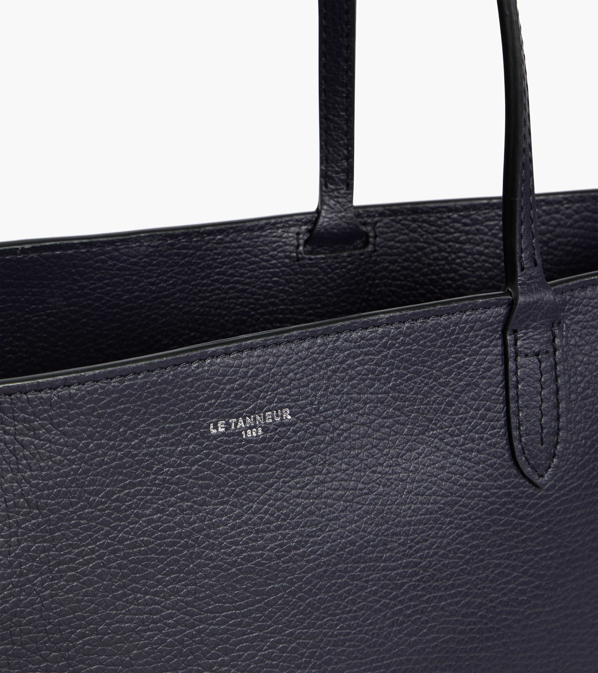 Louise large tote in grained leather - Image 2