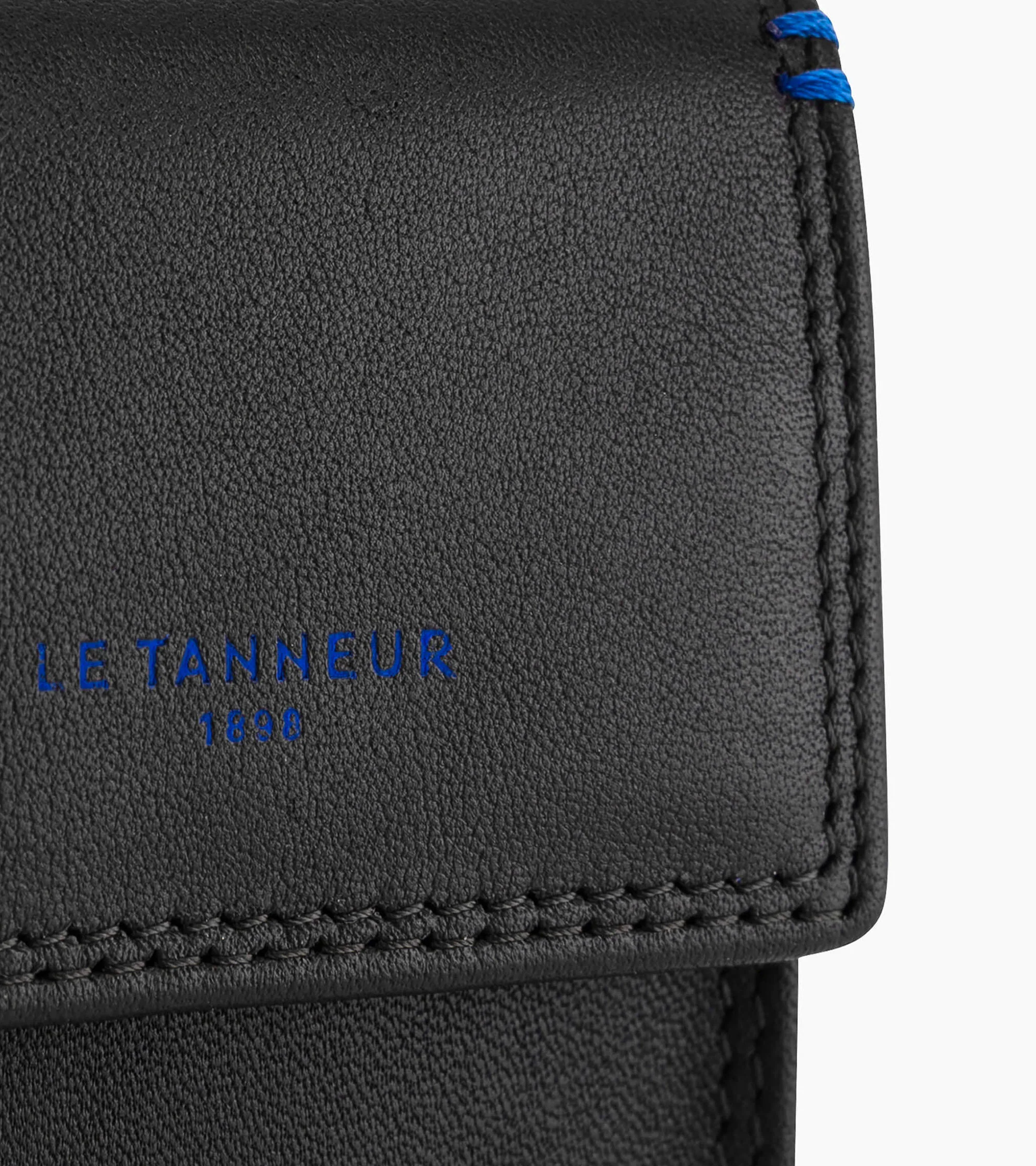 Martin flap key case in smooth leather - Image 2