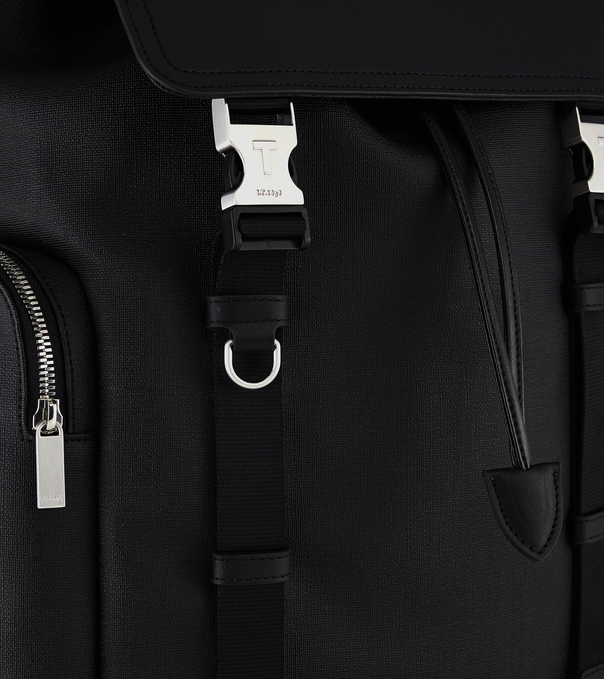 Maurice backpack with flap closure in coated canvas - Image 3