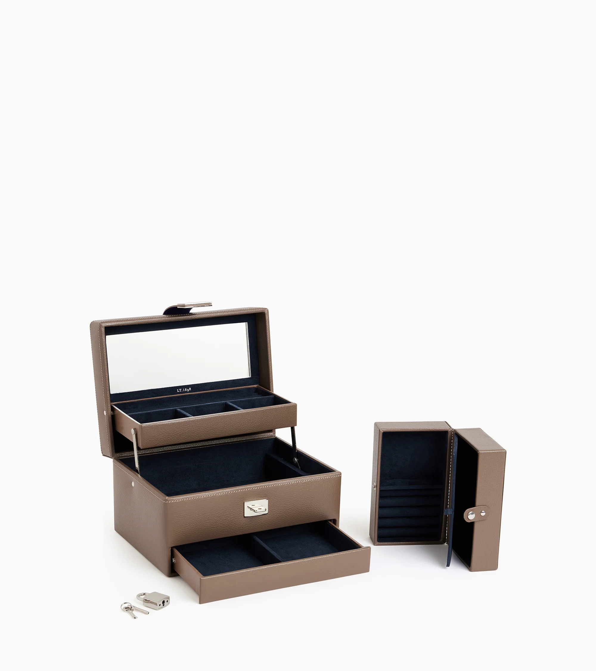 Medium automatic opening jewelry box in leather - Image 3