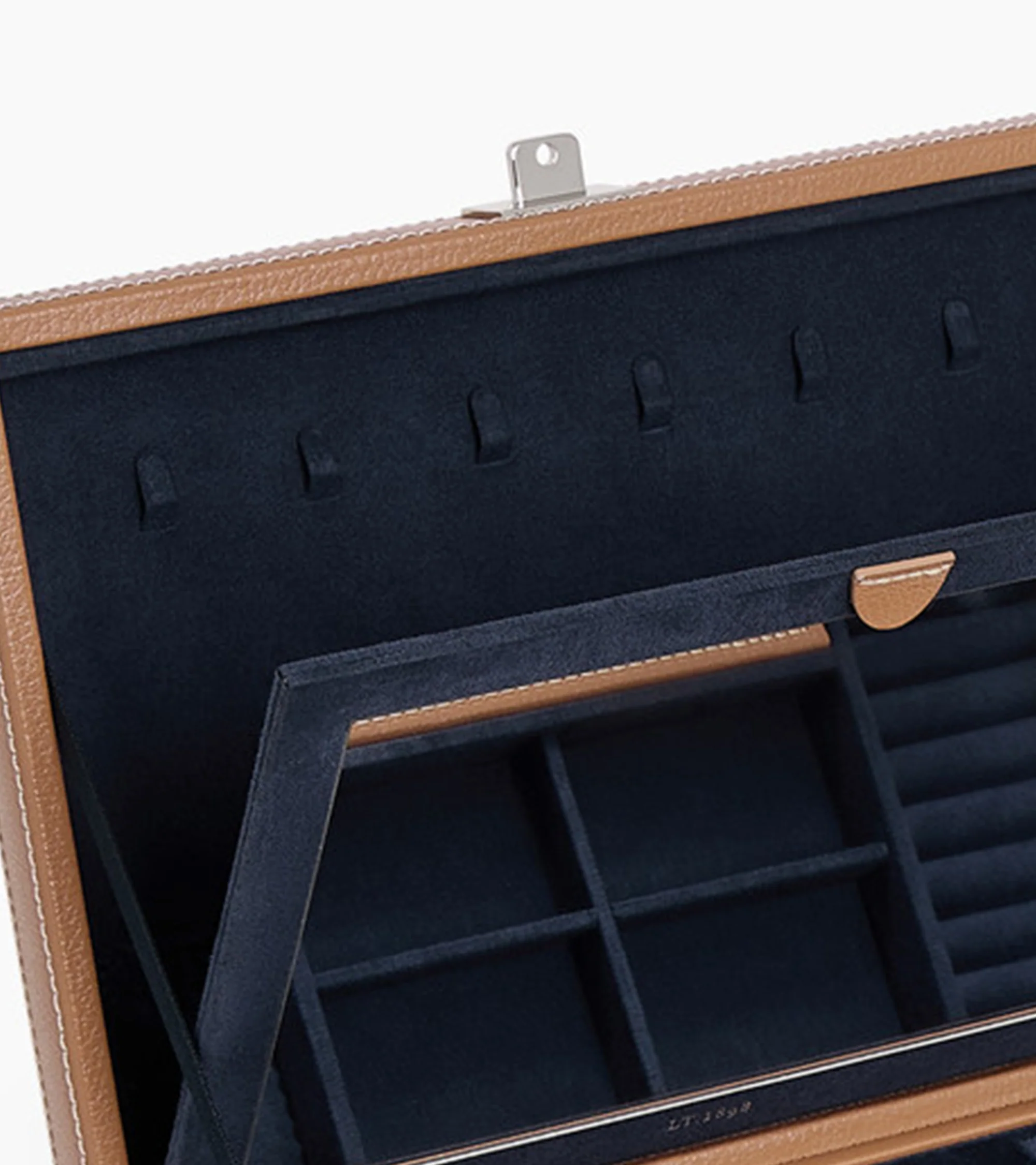 Medium jewelry box in leather - Image 5