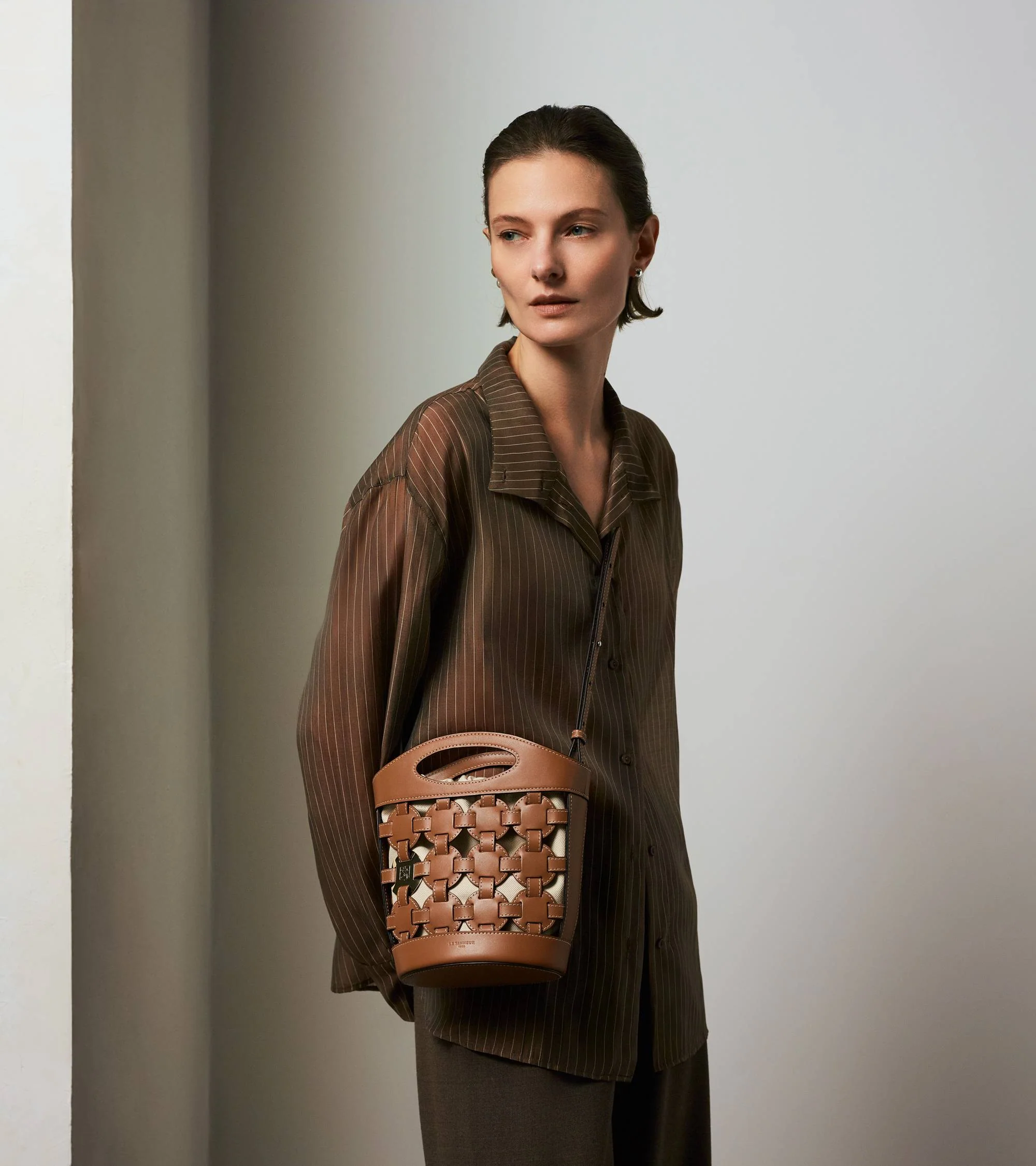 Small bucket bag Le Potier in canvas cotton and smooth leather - Image 6